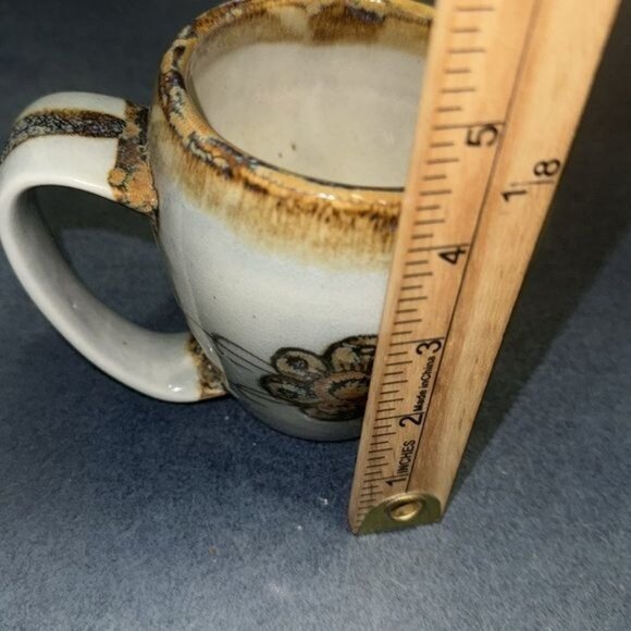 Vintage Handmade Ceramic Mug With Floral Design - Picture 4 of 7